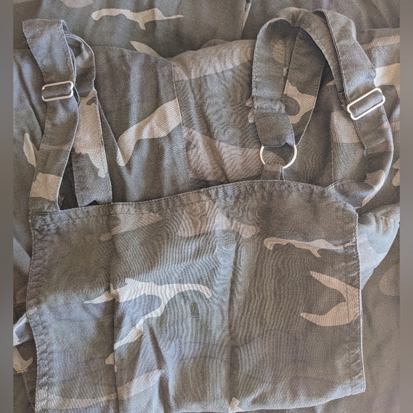 MOON ORCHID Camouflage Jumper Size Large - Picture 6 of 9